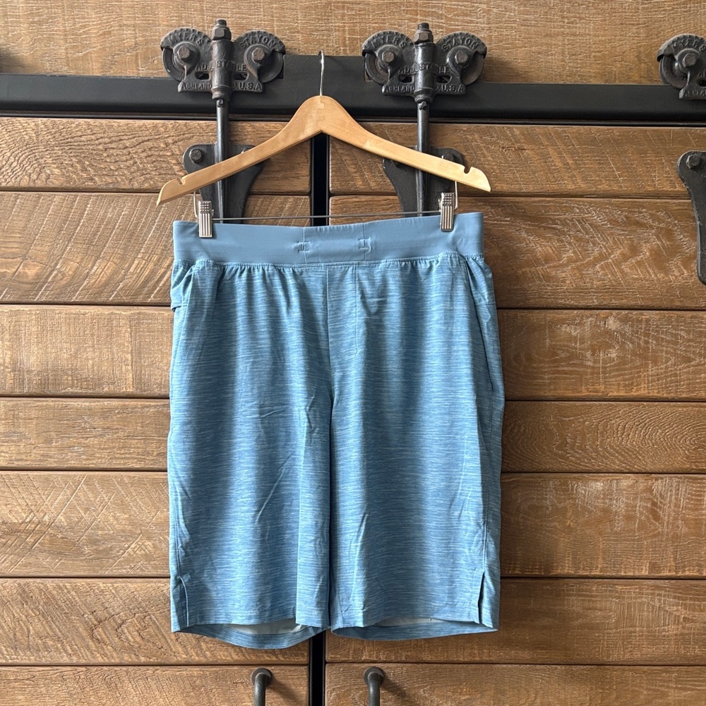 Lululemon Men’s Athletic Shorts - Light Blue
